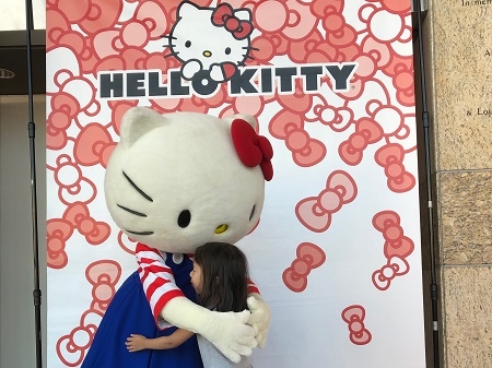 ハローキティによるMeet & Greet